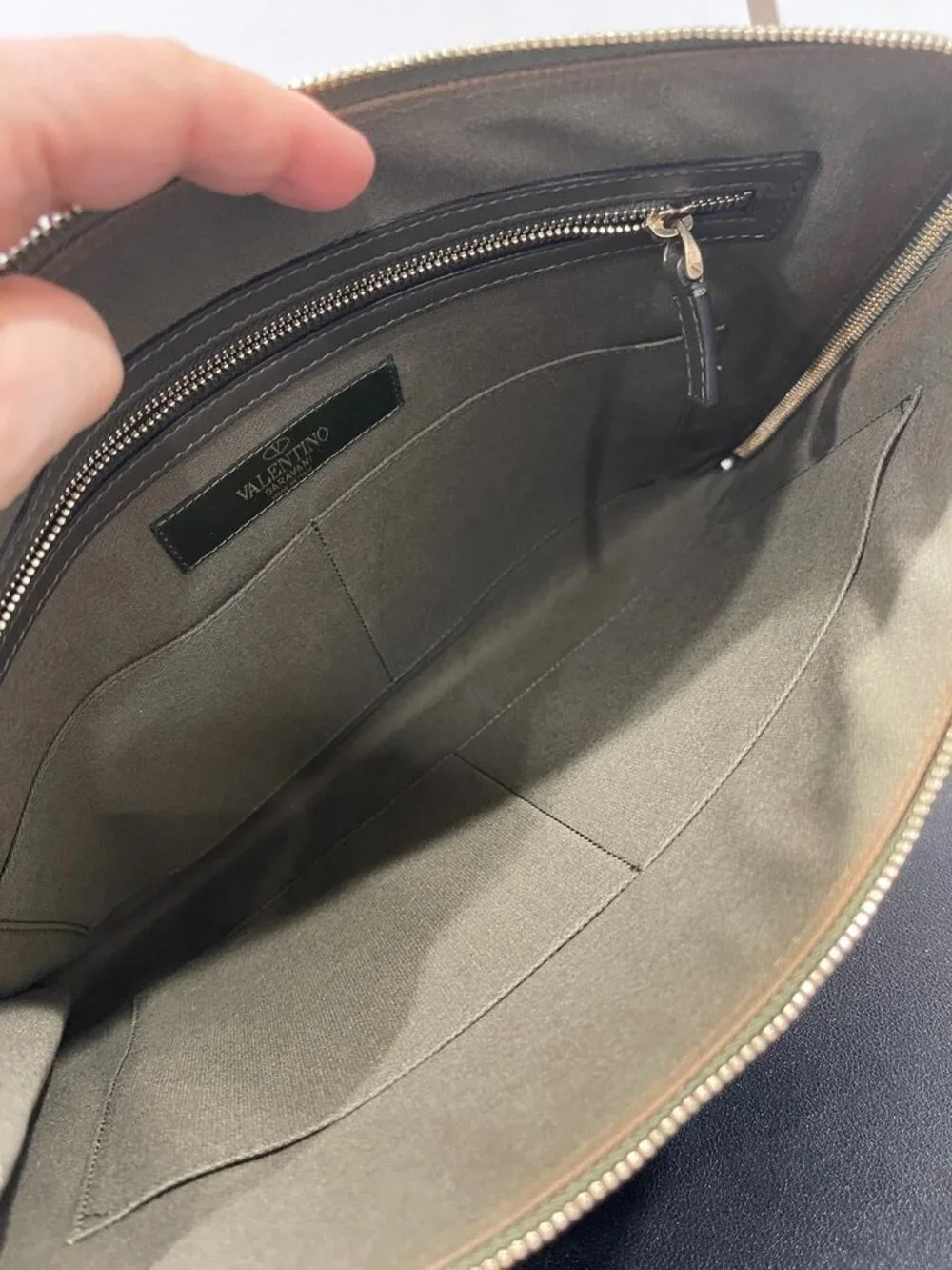 Valentino Garavani Panther Portfolio (JB1444)